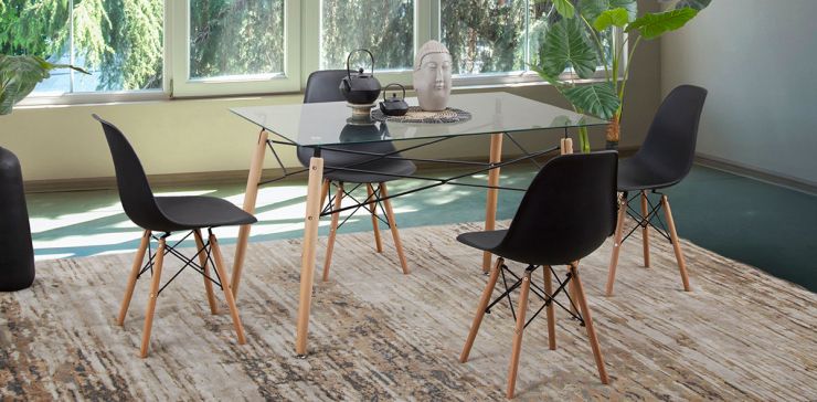 Comedor Rectangular Atlas In Natural con 4 Sillas Negro